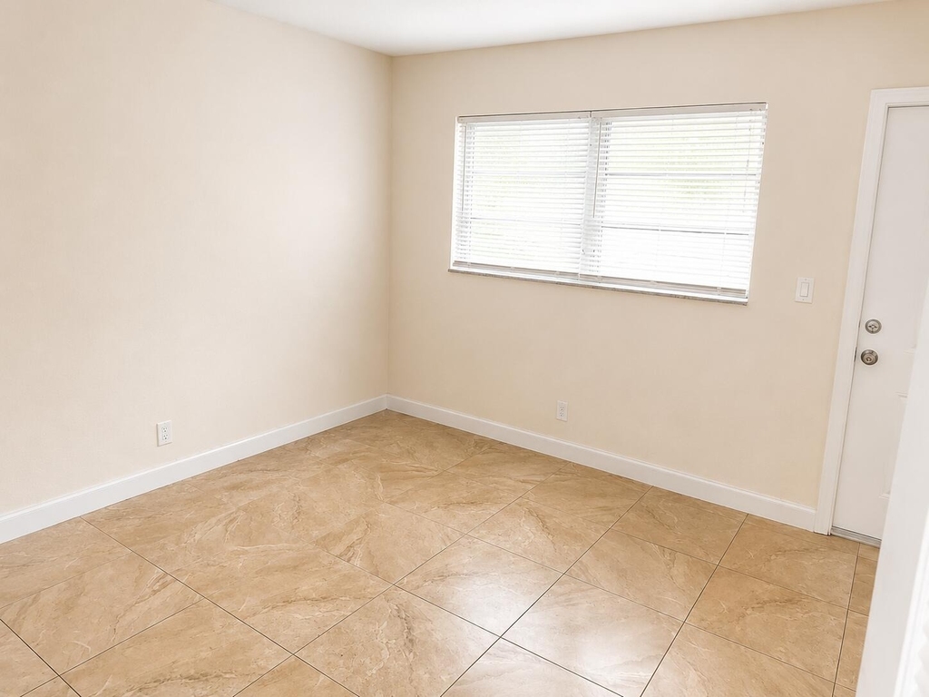 824 Ne 16th Street - Photo 5