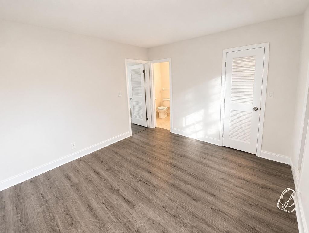 824 Ne 16th Street - Photo 8