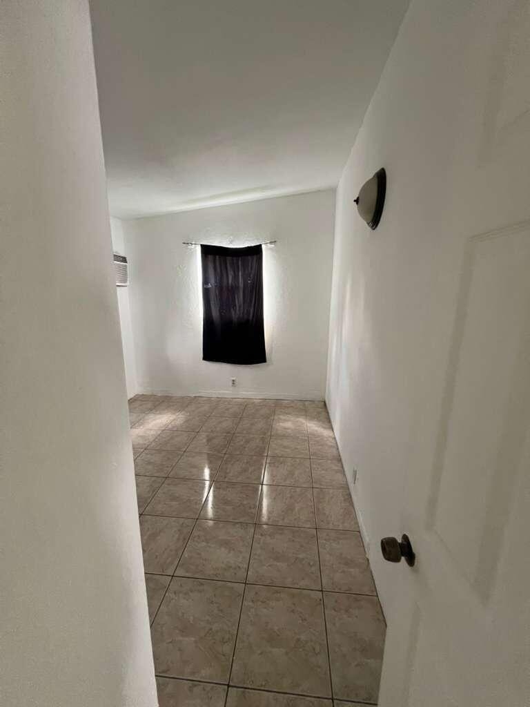 1524 Nw 42nd Street - Photo 5