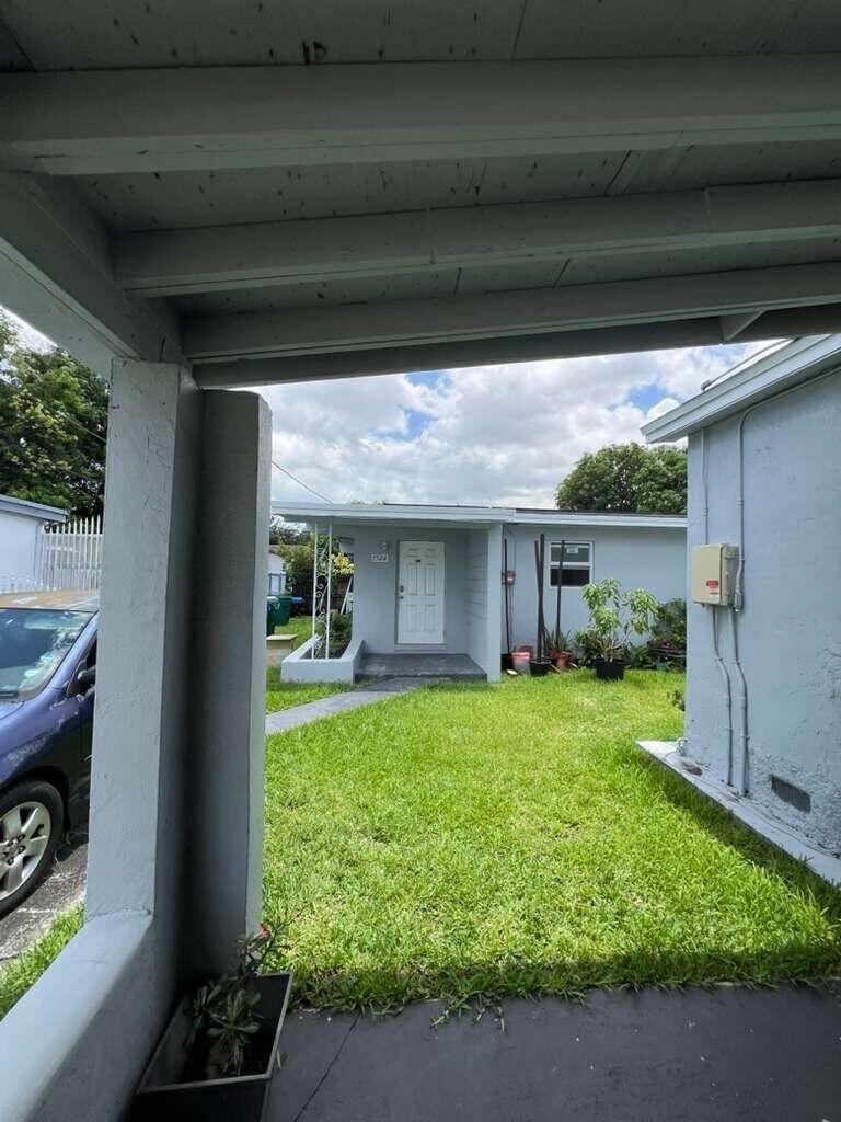 1524 Nw 42nd Street - Photo 12