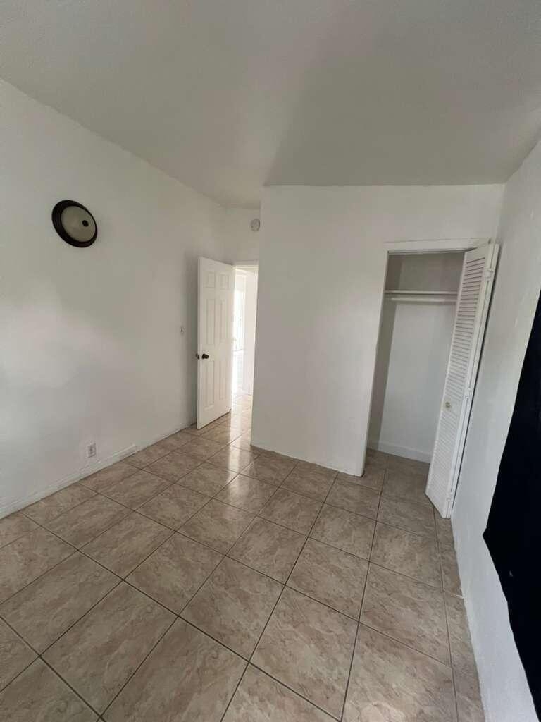 1524 Nw 42nd Street - Photo 7