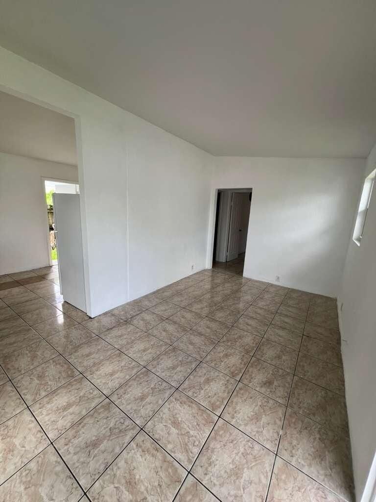 1524 Nw 42nd Street - Photo 8