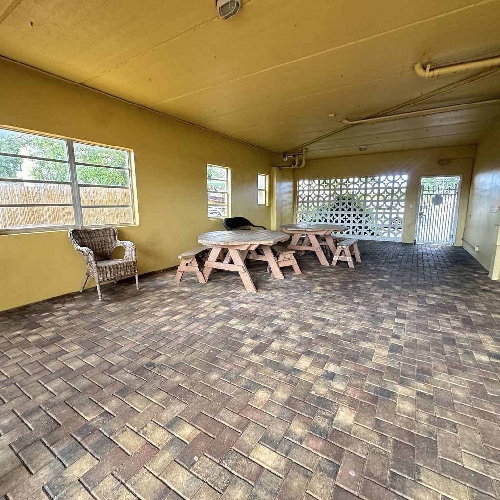 815 Middle River Drive - Photo 11