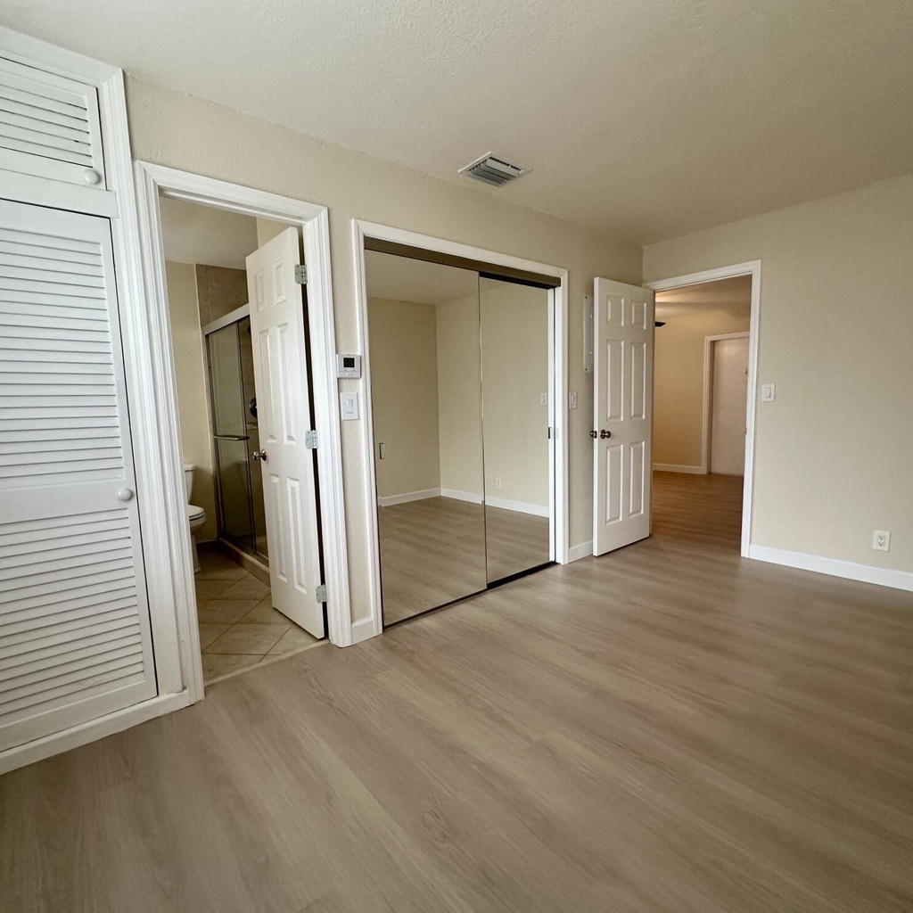 815 Middle River Drive - Photo 7
