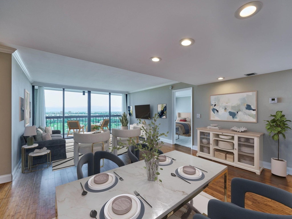 2425 Presidential Way - Photo 15