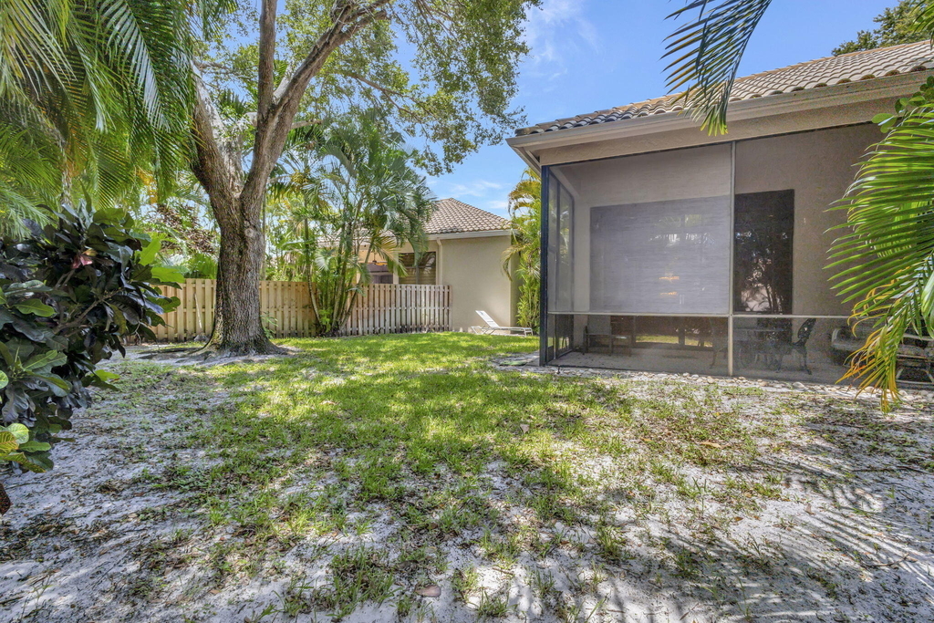 4528 Barclay Fair Way - Photo 26