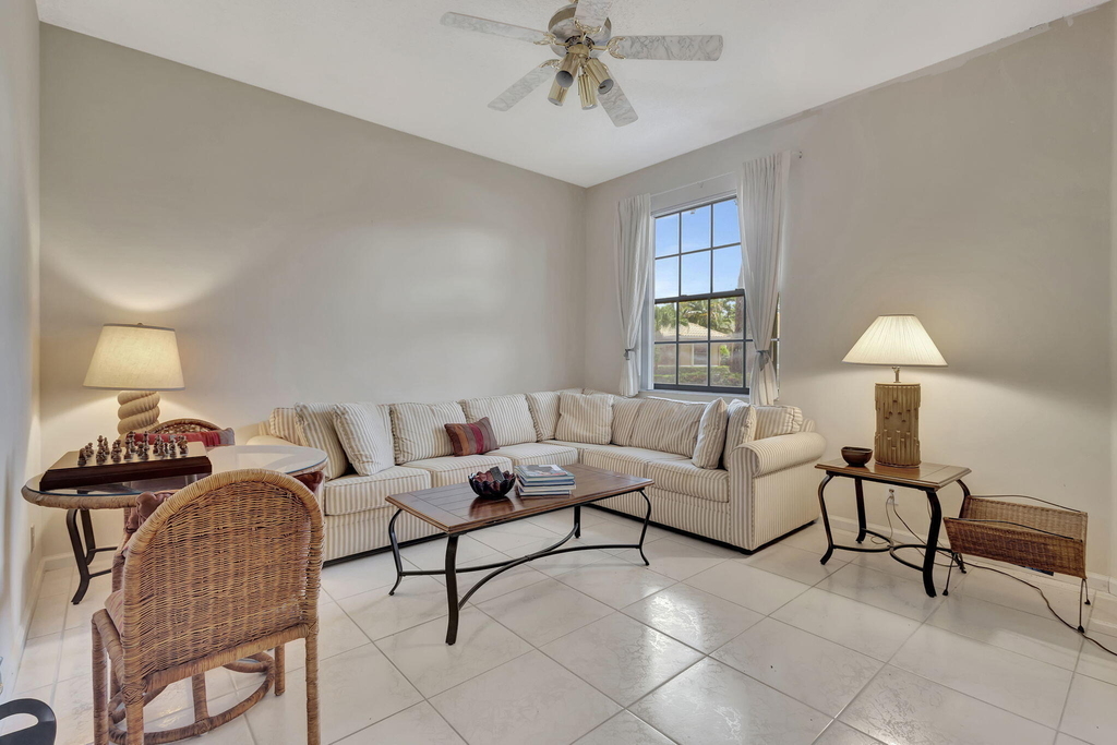4528 Barclay Fair Way - Photo 19