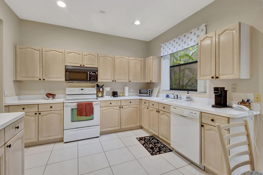 4528 Barclay Fair Way - Photo 9