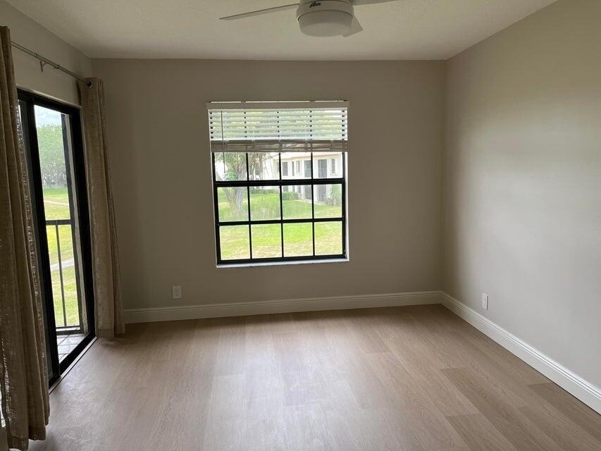 315 Palmwood Place - Photo 10