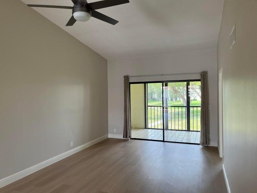 315 Palmwood Place - Photo 2