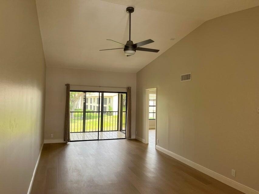 315 Palmwood Place - Photo 1