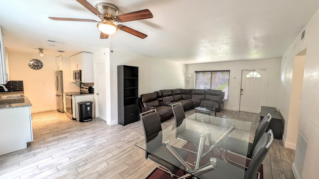 1719 15th Avenue N - Photo 8