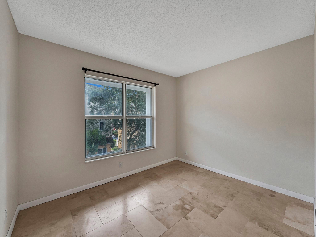 4025 N Federal Highway - Photo 11