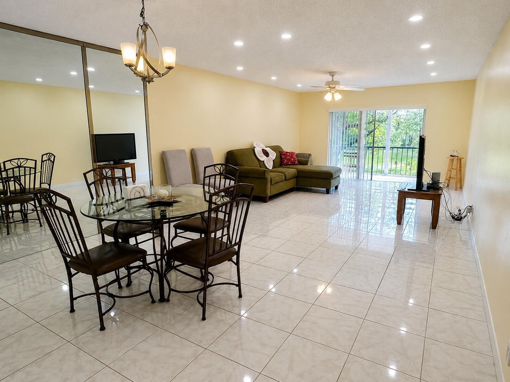 6101 N Falls Cir Drive - Photo 2
