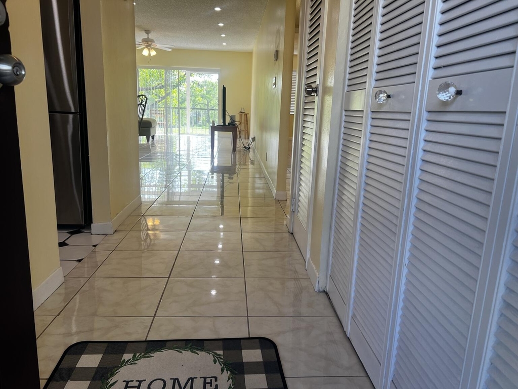 6101 N Falls Cir Drive - Photo 1