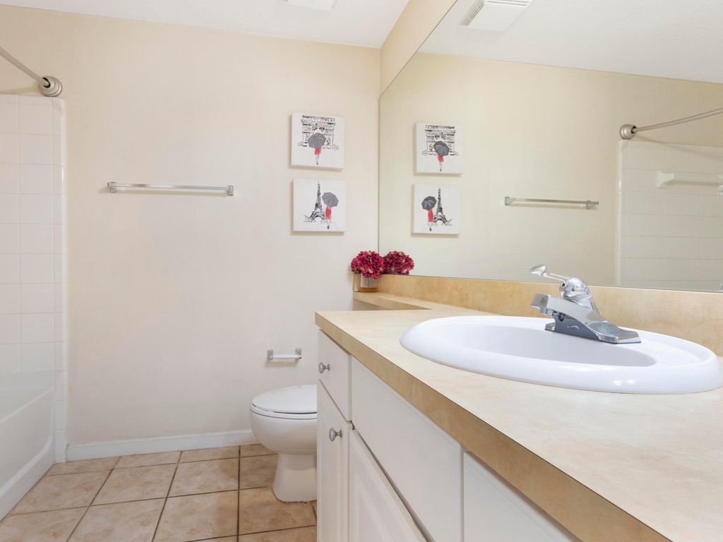 9309 Myrtlewood Circle W - Photo 14