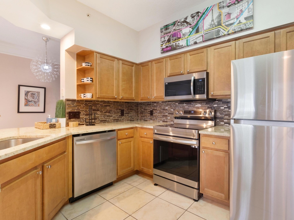 9309 Myrtlewood Circle W - Photo 0