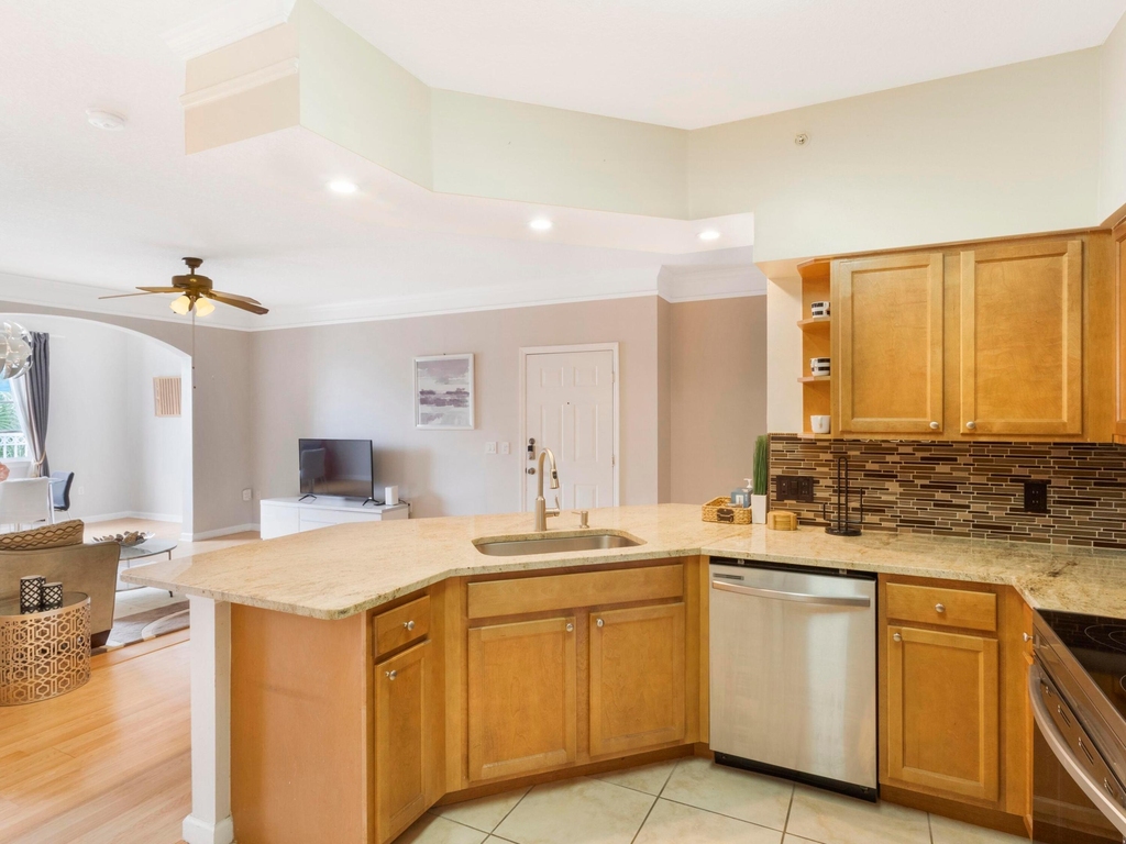 9309 Myrtlewood Circle W - Photo 3