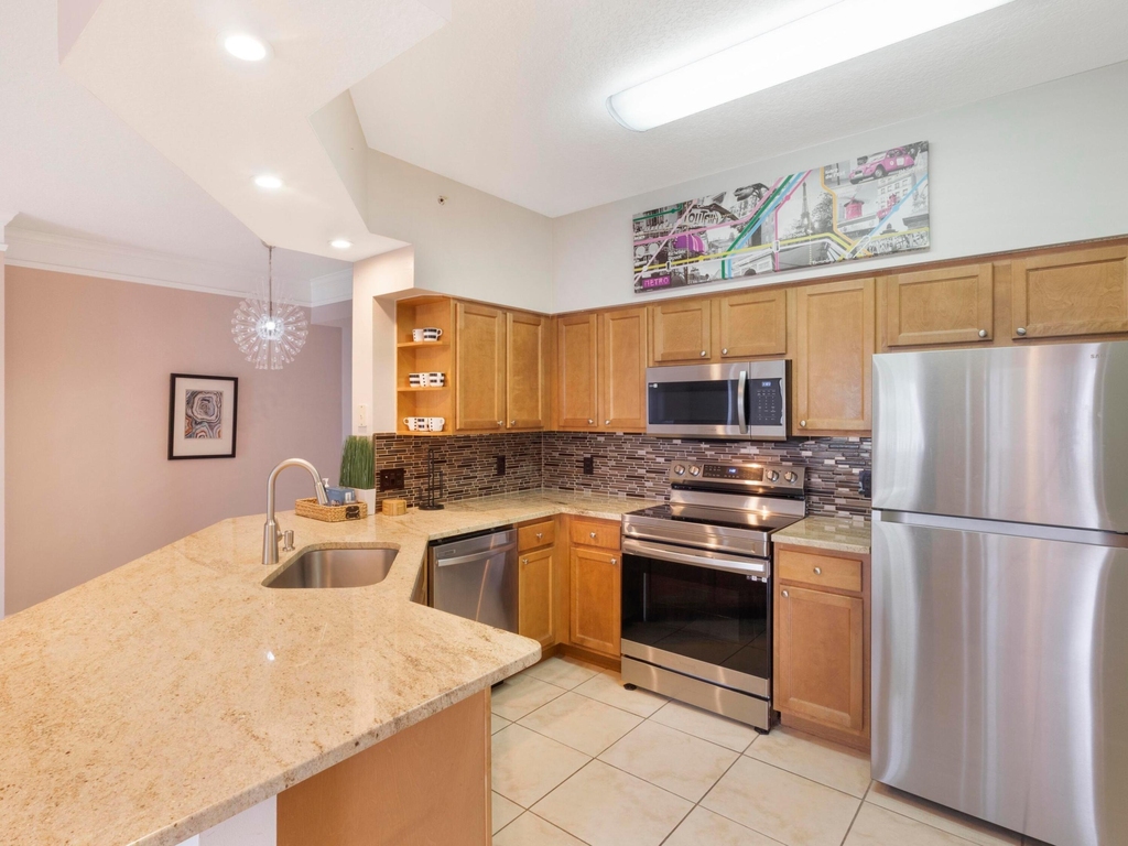 9309 Myrtlewood Circle W - Photo 5