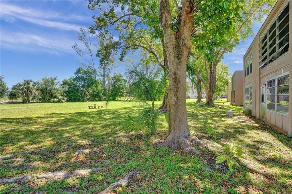7895 Margate Boulevard - Photo 2