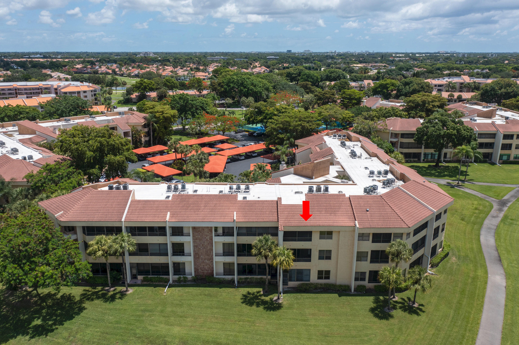 7520 La Paz Boulevard - Photo 2