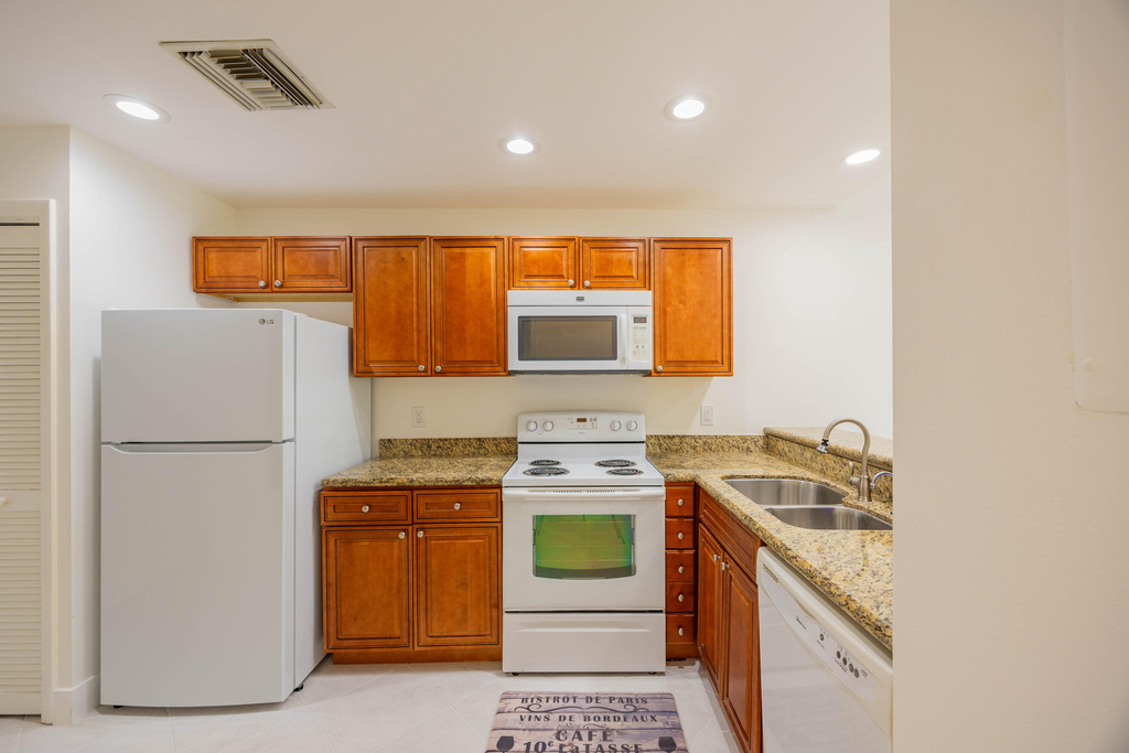 7520 La Paz Boulevard - Photo 12