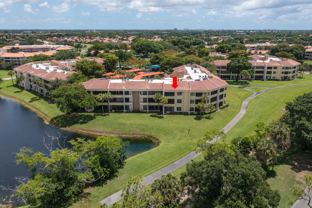 7520 La Paz Boulevard - Photo 3
