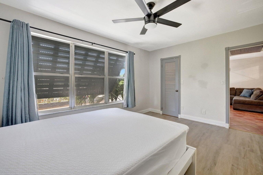 2400 Ne 33rd Avenue - Photo 17