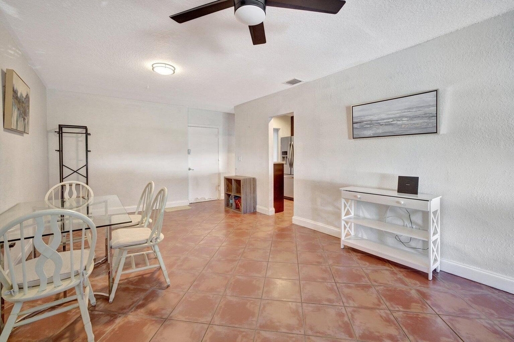 2400 Ne 33rd Avenue - Photo 7