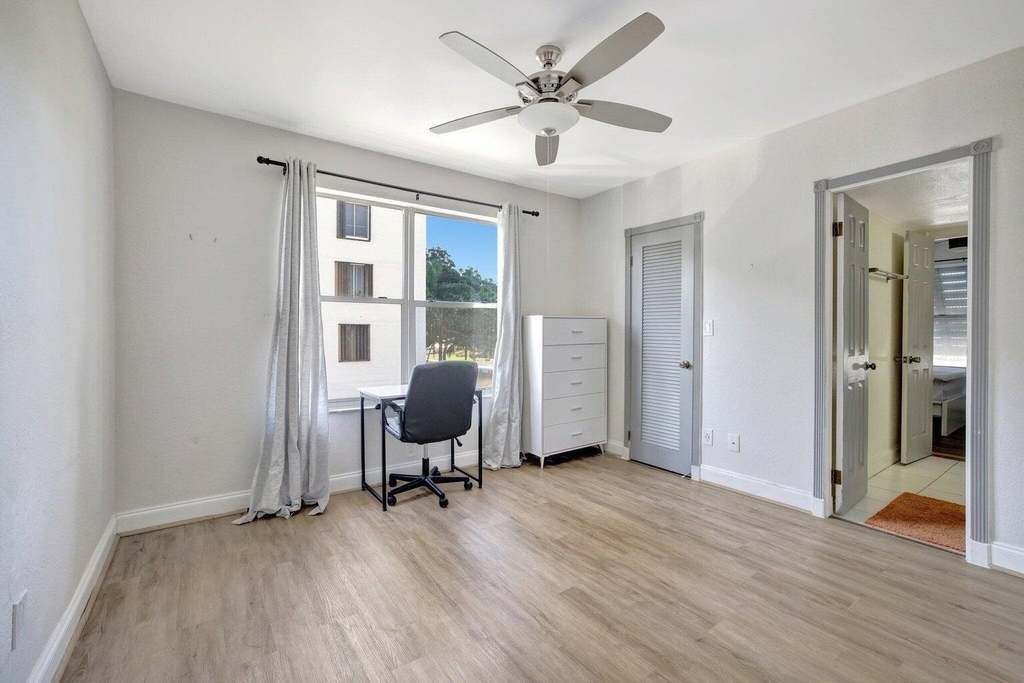 2400 Ne 33rd Avenue - Photo 22