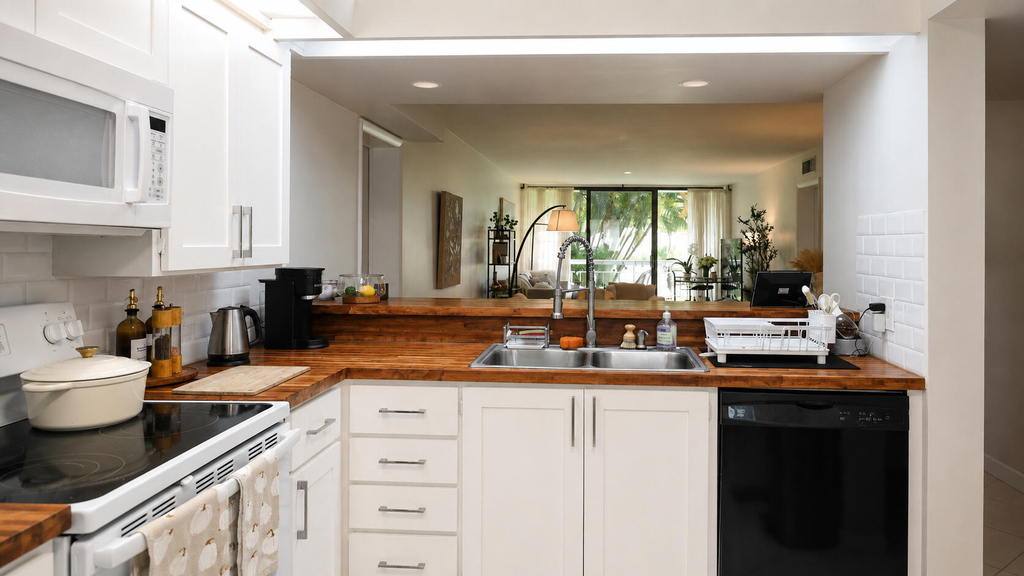 2621 Village Boulevard - Photo 4