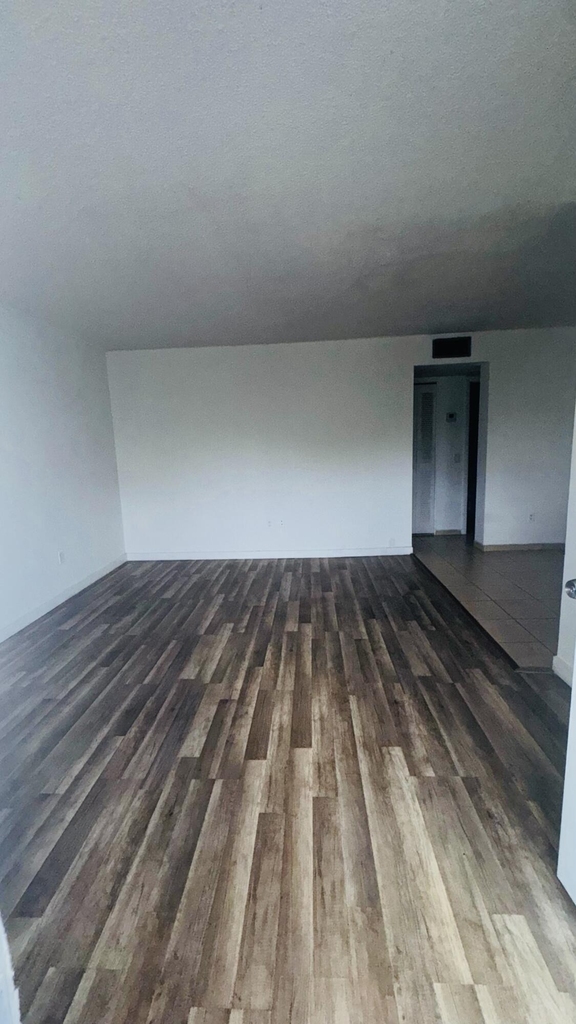 1801 S Treasure Drive - Photo 2