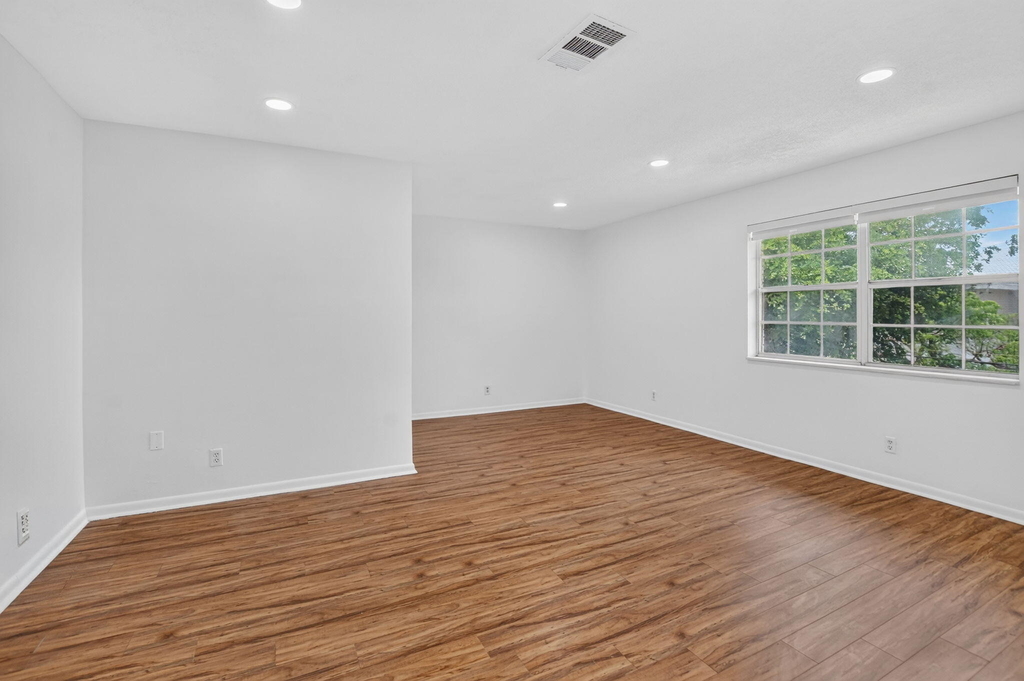 298 Sw 6th Street - Photo 4
