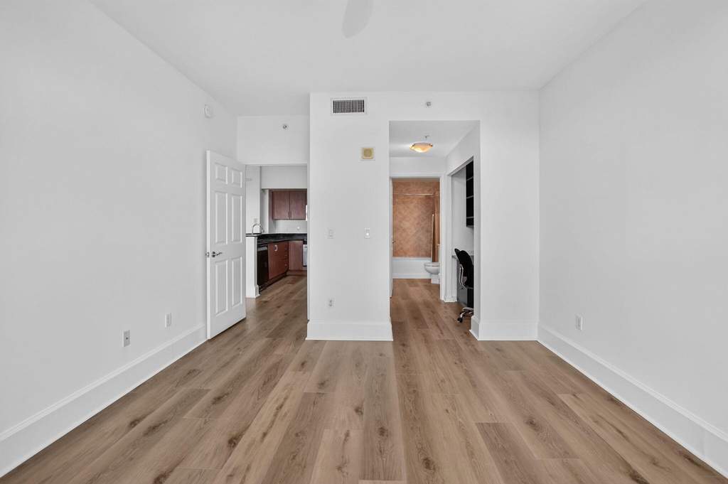 233 S Federal Highway - Photo 11