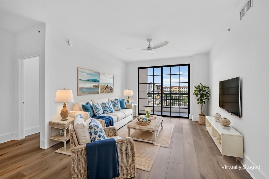 233 S Federal Highway - Photo 1