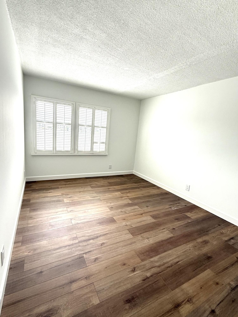 412 Northlake Court - Photo 18