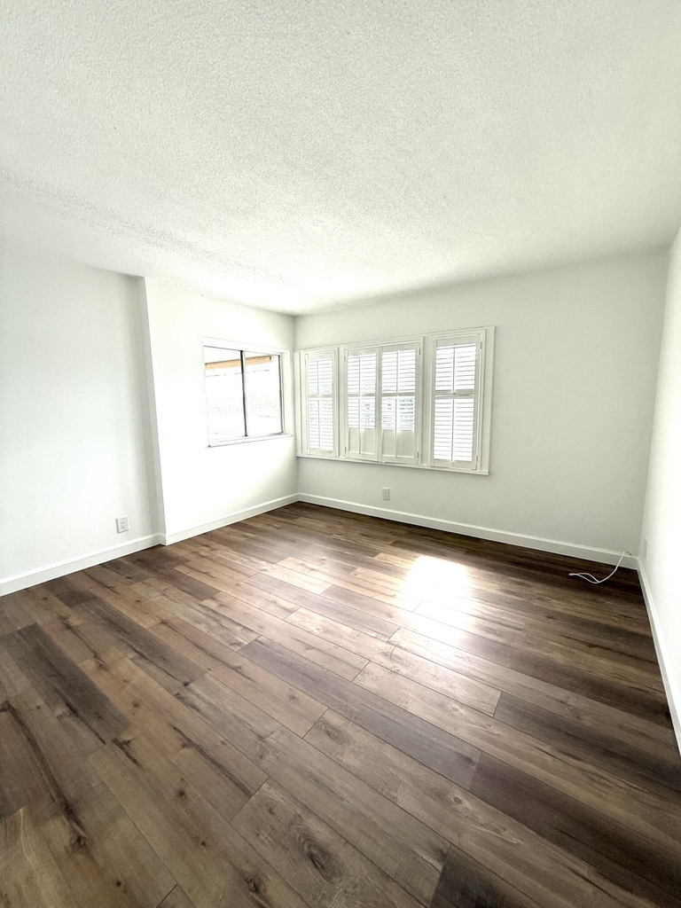 412 Northlake Court - Photo 10