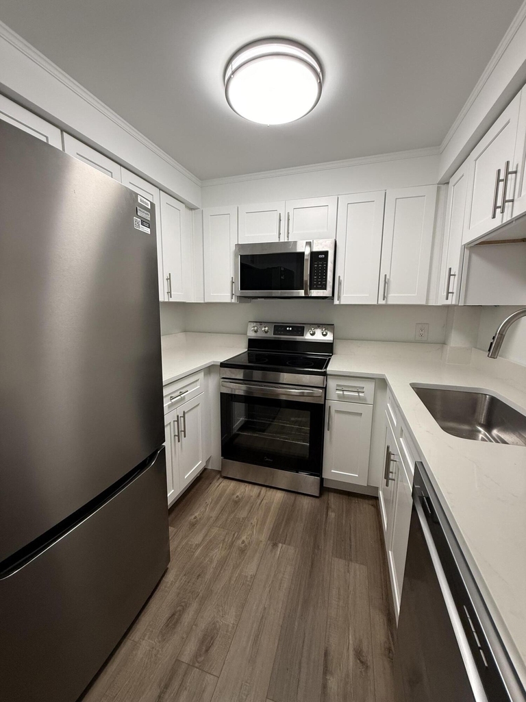 412 Northlake Court - Photo 3