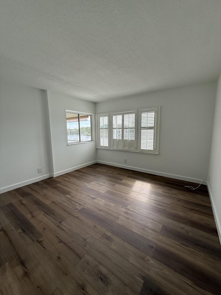 412 Northlake Court - Photo 8