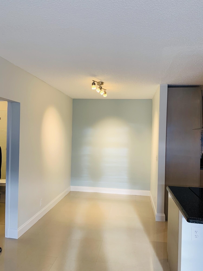 2251 Ne 66th Street - Photo 6