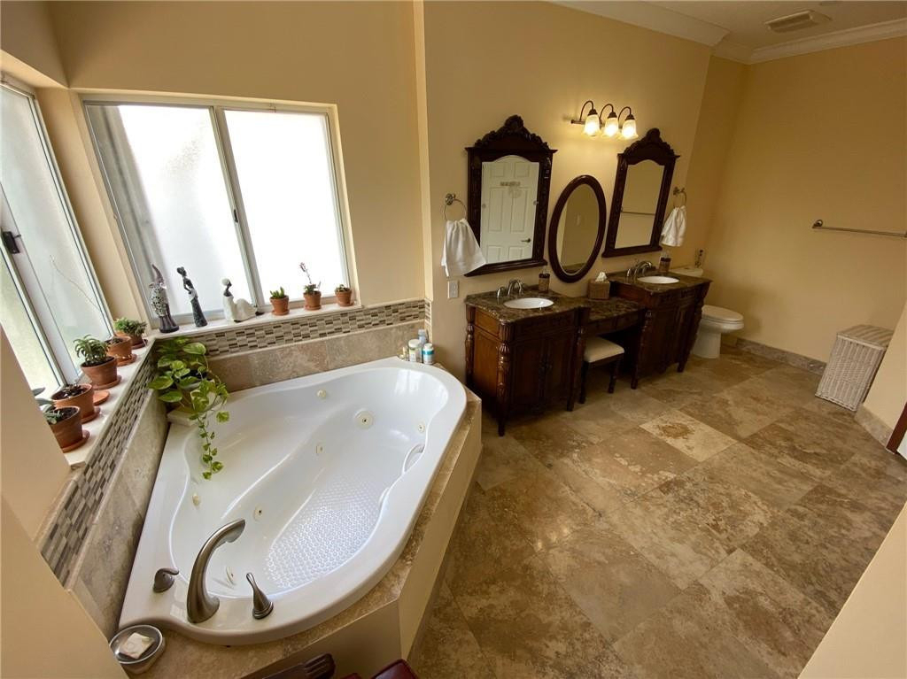 10747 Nw 70th Terrace - Photo 33