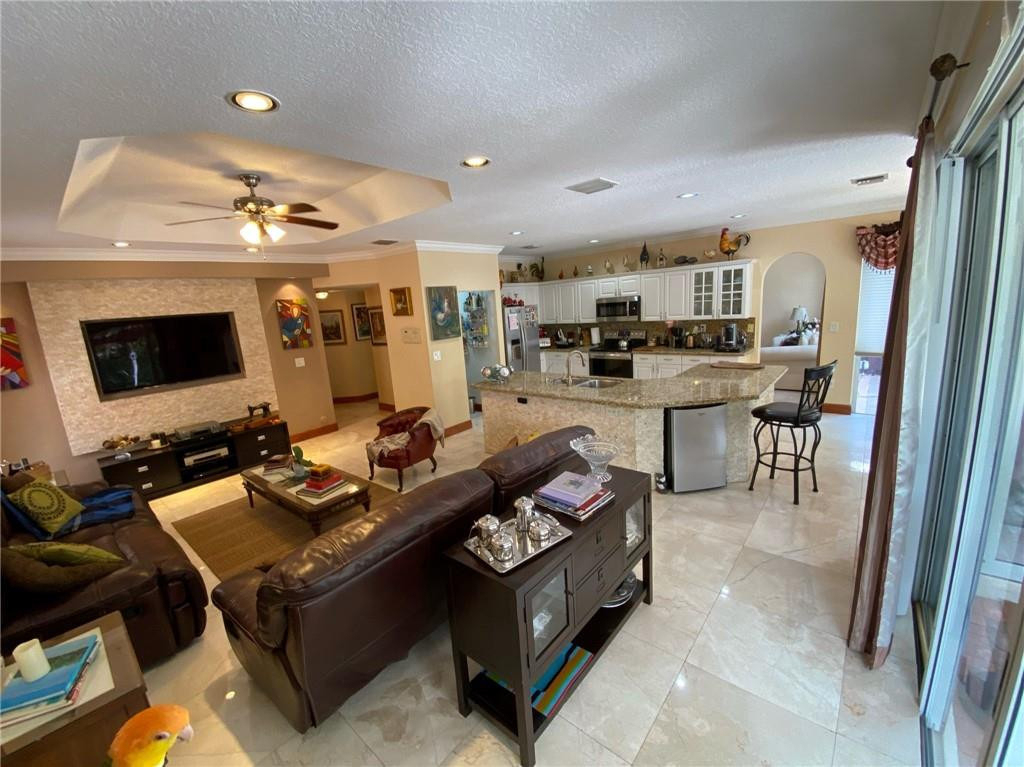 10747 Nw 70th Terrace - Photo 39