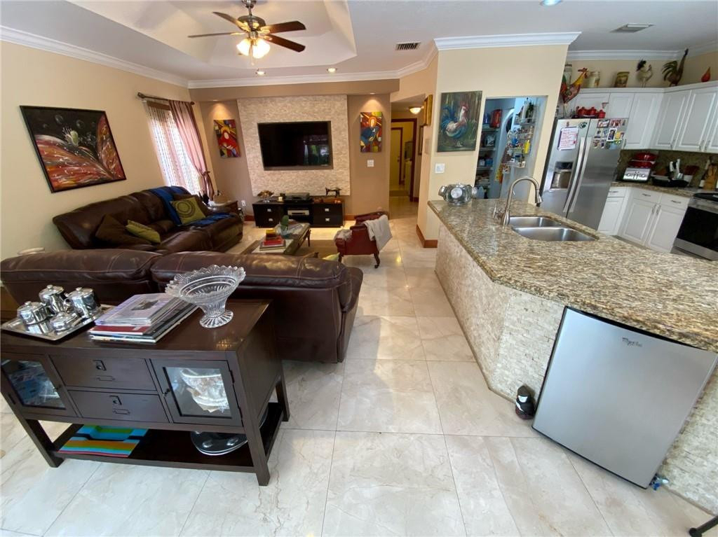 10747 Nw 70th Terrace - Photo 38