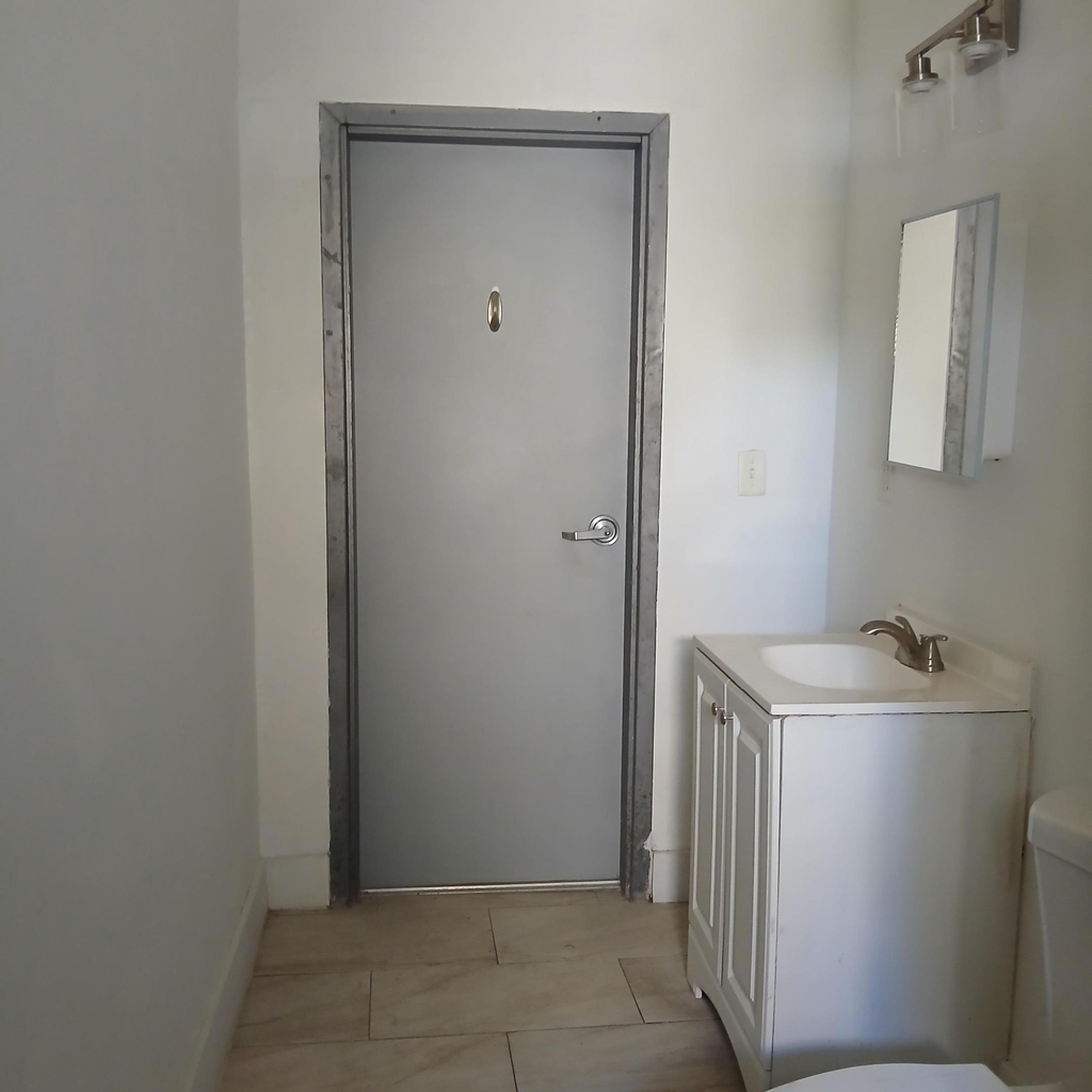 50 N Federal Highway - Photo 15