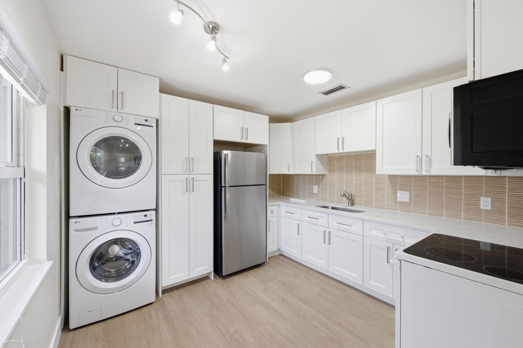 355 Wickline Boulevard - Photo 7