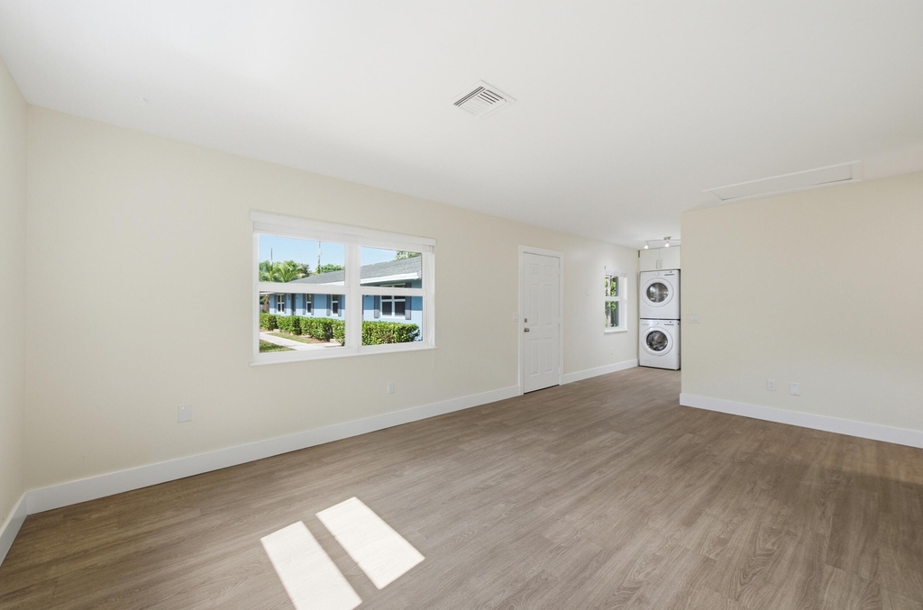 355 Wickline Boulevard - Photo 11
