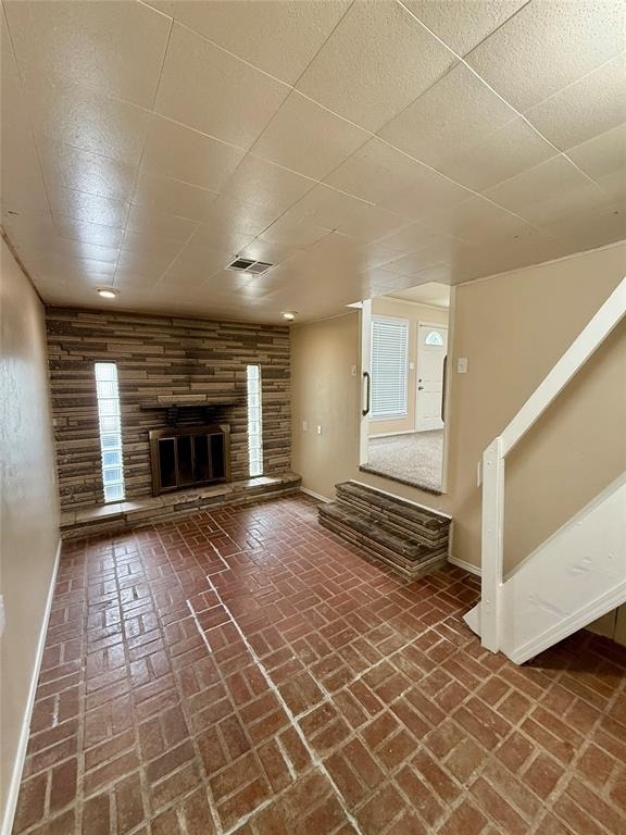 1728 Hasley Drive - Photo 4