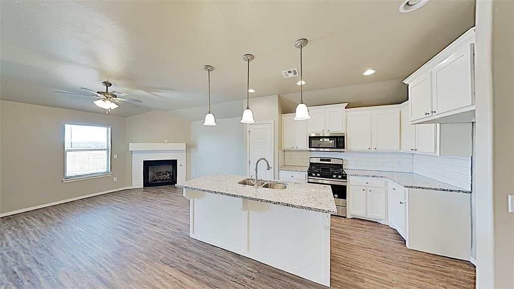 17657 Macarthur Park Drive - Photo 6