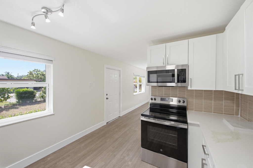 349 Wickline Boulevard - Photo 12