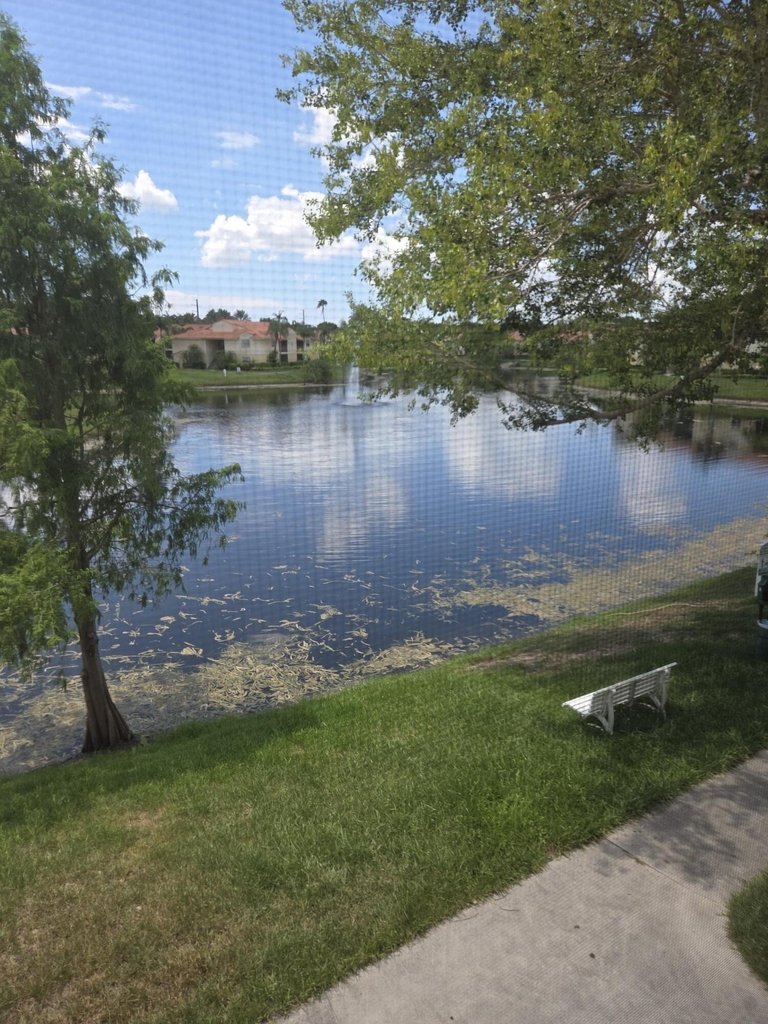 1245 Sw 46th Avenue - Photo 1